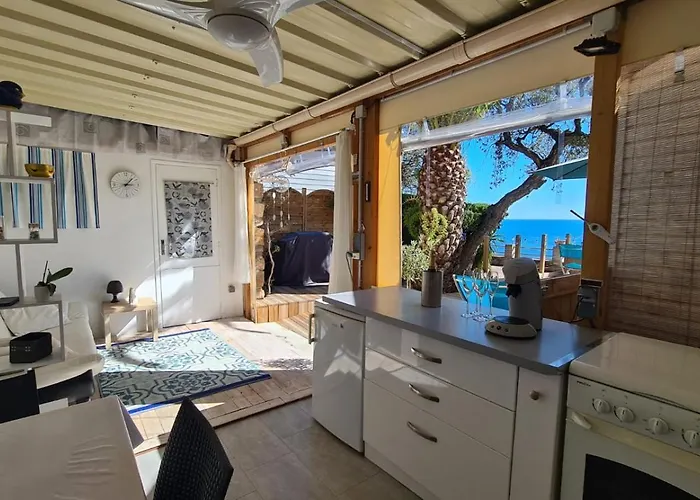 Paradis Bleu Et Ile D'or