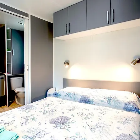 Kemping Paradis Bleu Et Ile D'or Saint-Raphaël