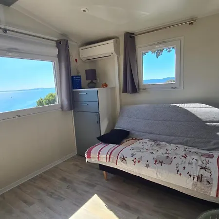 Camping Paradis Bleu Et Ile D'or *