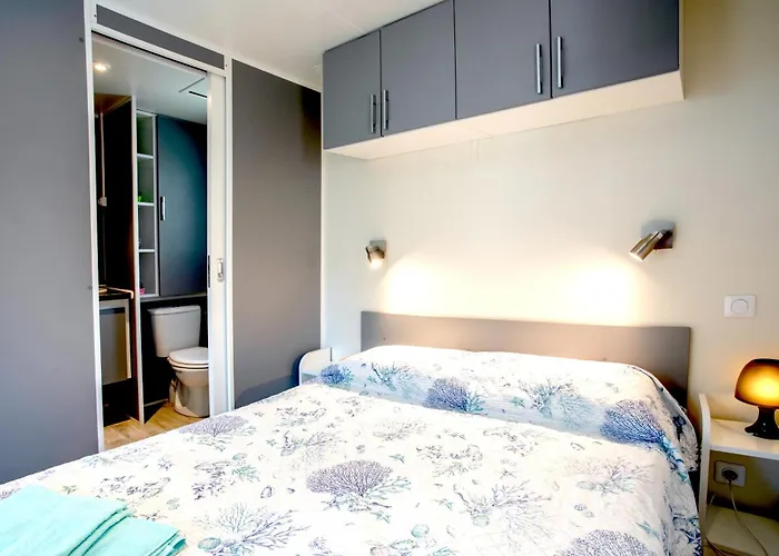 Campingplatz Paradis Bleu Et Ile D'or Saint-Raphaël