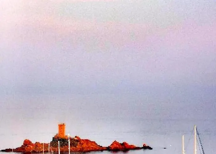 Campingplatz Paradis Bleu Et Ile D'or *